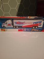 Die-Cast Peterbilt Pepsi Racingteam, Hobby en Vrije tijd, Modelauto's | 1:50, Ophalen of Verzenden, Zo goed als nieuw, Bus of Vrachtwagen