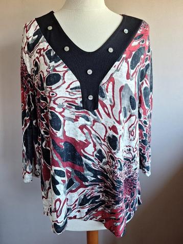 Leuke stretch top print, maat XL beschikbaar voor biedingen