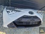 TOYOTA AYGO II LIFT WITTE Bumper 2018-2022, Auto-onderdelen, Carrosserie en Plaatwerk, Ophalen of Verzenden, Gebruikt, Toyota