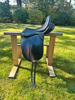 Dressuurzadel 17 inch, Ophalen, Gebruikt, Dressuur