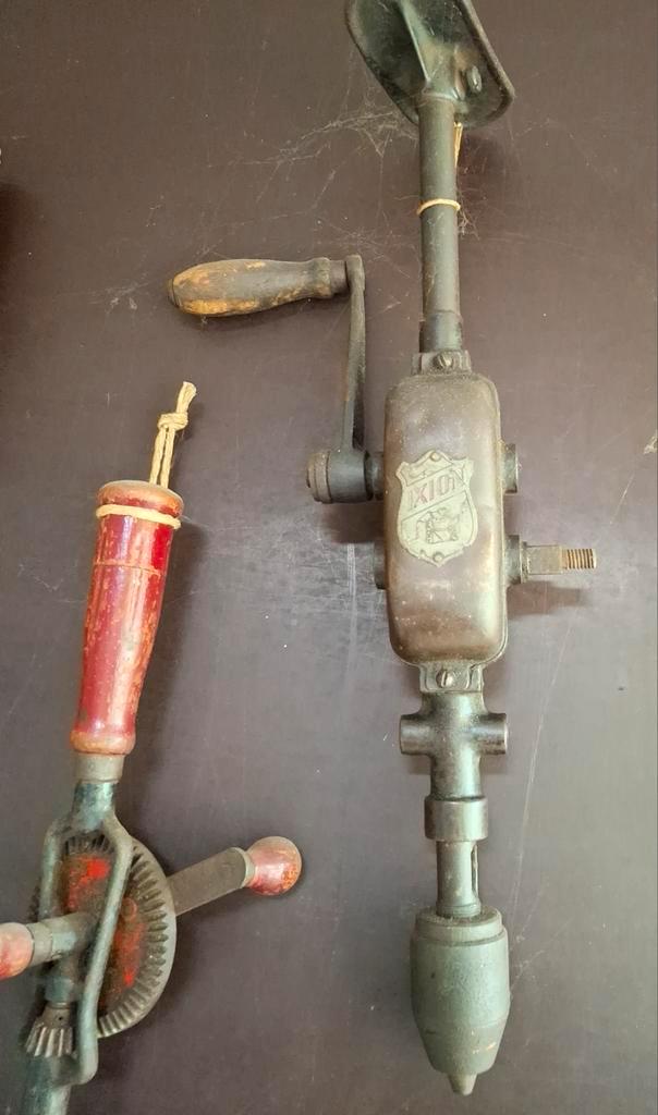 Vintage handboren, Antiek en Kunst, Antiek | Gereedschap en Instrumenten, Ophalen of Verzenden