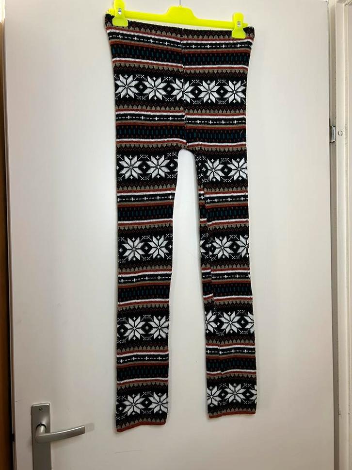Winter legging merkloos maat S/M - als nieuw, Kleding | Dames, Leggings, Maillots en Panty's, Zo goed als nieuw, Legging, Maat 36/38 (S)