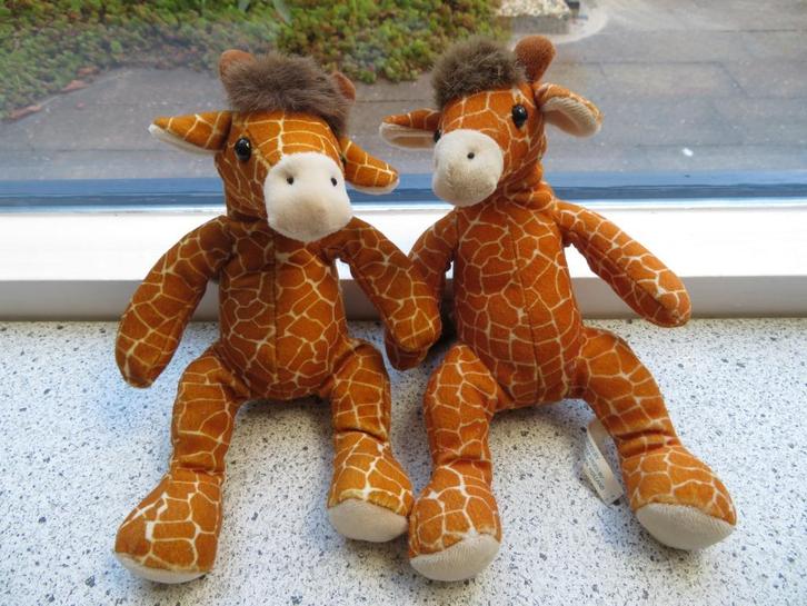 2 x Giraffe of giraf merk Anna Club Plush meet ca 21 cm, Kinderen en Baby's, Speelgoed | Knuffels en Pluche, Zo goed als nieuw