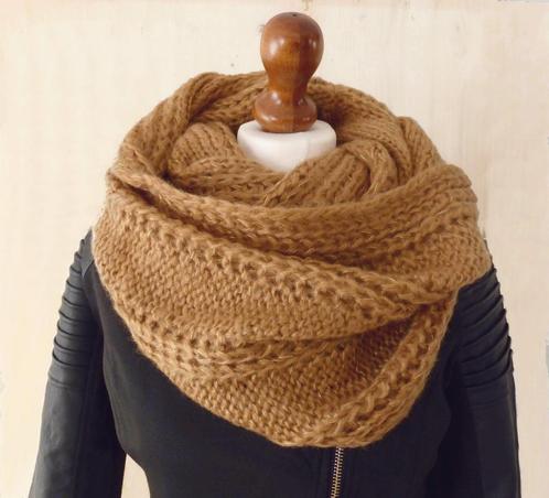 Lus-sjaal kleur: karamel met goudkleurigdraad accent (nieuw), Kleding | Dames, Mutsen, Sjaals en Handschoenen, Nieuw, Sjaal, Maat 46/48 (XL) of groter