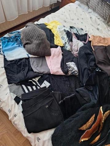 Dames kledingpakket 2XL 3XL  beschikbaar voor biedingen