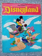 Disney blad Disneyland 18 - 1972 Mickey en Donald op de voo, Ophalen of Verzenden, Mickey Mouse, Gebruikt, Overige typen