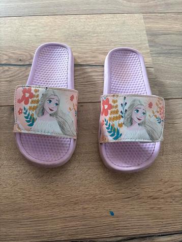Elsa slippers met klittenband - maat 30 beschikbaar voor biedingen
