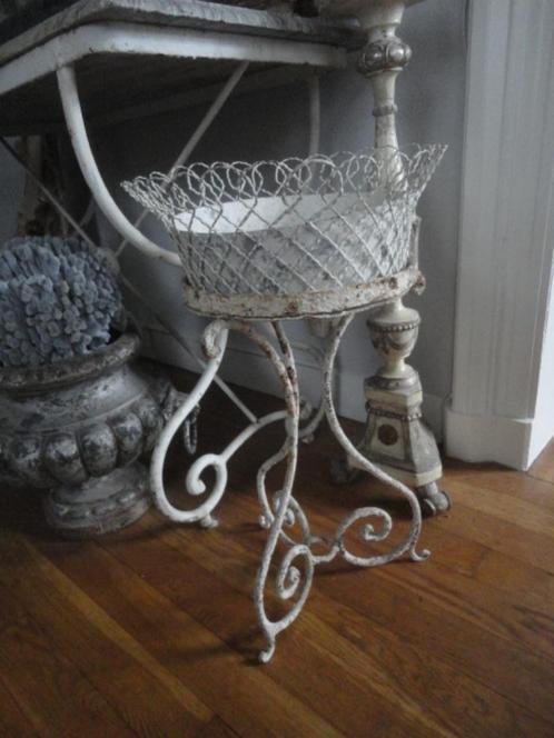 antieke KLEINE WITTE JARDINIERE, zeldzaam, Antiek en Kunst, Antiek | Woonaccessoires, Ophalen of Verzenden