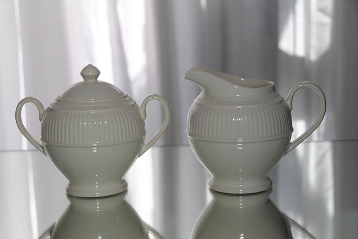 Wedgwood Windsor delen, Huis en Inrichting, Keuken | Servies, Zo goed als nieuw, Bord(en), Wedgwood, Aardewerk, Ophalen