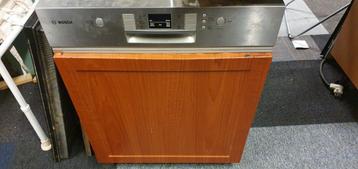 BOSCH VAATWASSER 60CM BREEDTE EN 60CM DIEPTE  beschikbaar voor biedingen