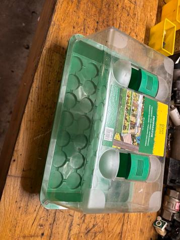 Kweekbak kweekkas mini beschikbaar voor biedingen