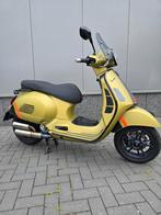 Vespa gts 300 supersport keyless 2023 5733km, Ophalen