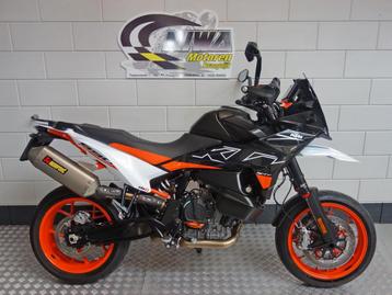 KTM 890 SMT (bj 2023) beschikbaar voor biedingen