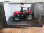 Te koop UH Massey Ferguson 8690., Hobby en Vrije tijd, Modelauto's | 1:32, Ophalen of Verzenden, Zo goed als nieuw, Tractor of Landbouw
