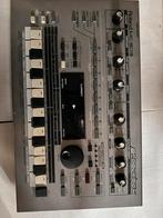 Roland MC-303 Groovebox, Gebruikt, Ophalen of Verzenden