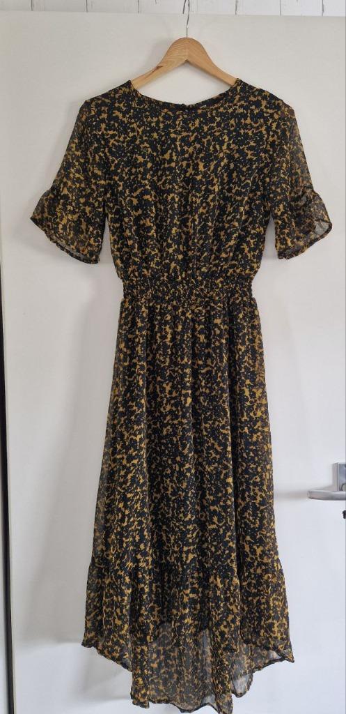 Nieuwe lange jurk maat XS, Kleding | Dames, Jurken, Nieuw, Maat 34 (XS) of kleiner, Overige kleuren, Onder de knie, Ophalen of Verzenden