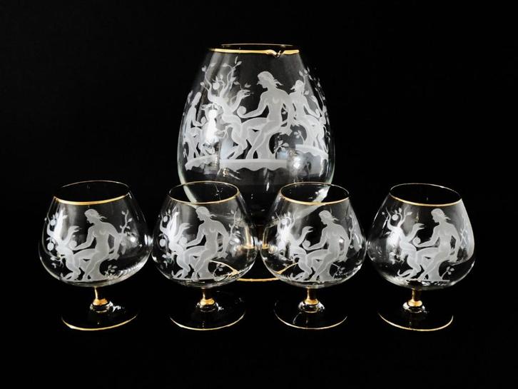 Schenkkan met 4 Cognacglazen gegraveerd Eva in Het Paradijs, Antiek en Kunst, Antiek | Glas en Kristal, Ophalen of Verzenden