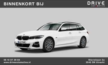 BMW 3-serie Touring 330e xDrive High Ex. M-Sport|Pano|Laser| beschikbaar voor biedingen