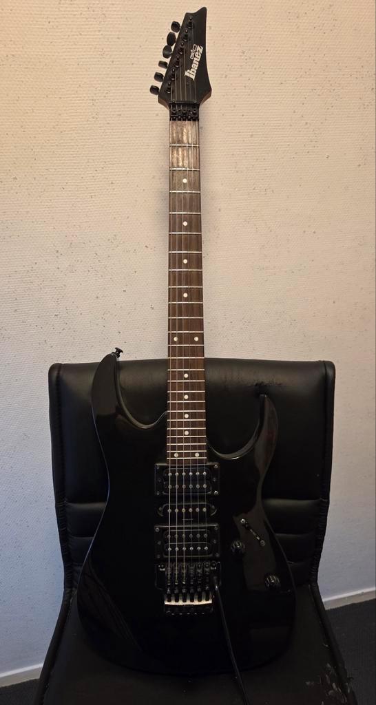 Ibanez GRG270B (Black Knight), Muziek en Instrumenten, Snaarinstrumenten | Gitaren | Elektrisch, Zo goed als nieuw, Solid body