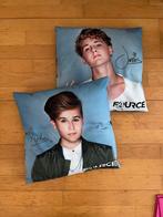 FOURCE - Kussens en kleding met gratis posters, Ophalen of Verzenden, Zo goed als nieuw