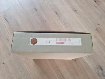 Eket kast met deur - Nieuw in doos