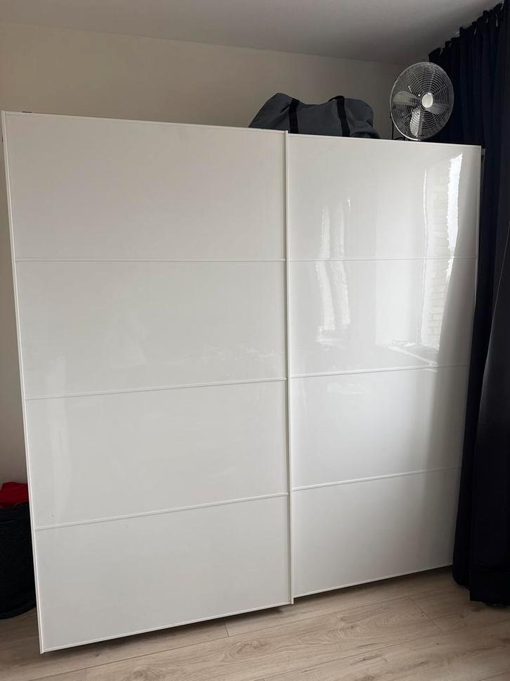 Witte schuifdeurkast (IKEA Pax), Huis en Inrichting, Kasten | Kledingkasten, Zo goed als nieuw, 200 cm of meer, 150 tot 200 cm