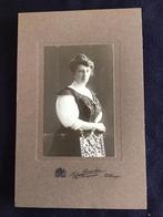 Kabinetfoto, Vrouw, A. van Beurden, Tilburg, Antieke foto 2, Ophalen of Verzenden, Voor 1940, Gebruikt, Foto