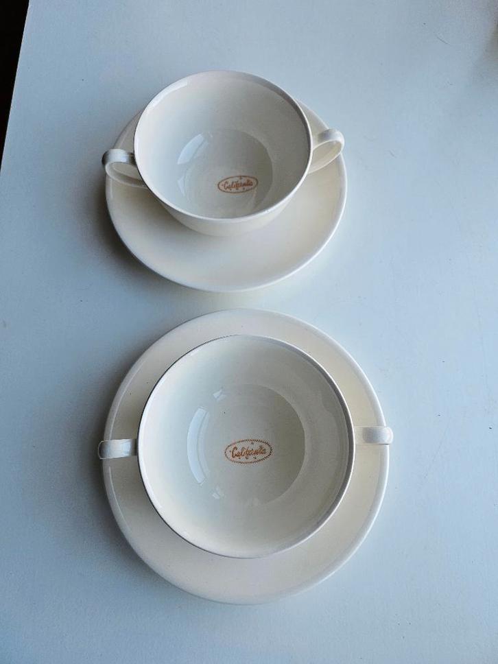 California soepkommen met schotel (2 stuks, vintage), Antiek en Kunst, Curiosa en Brocante, Ophalen of Verzenden