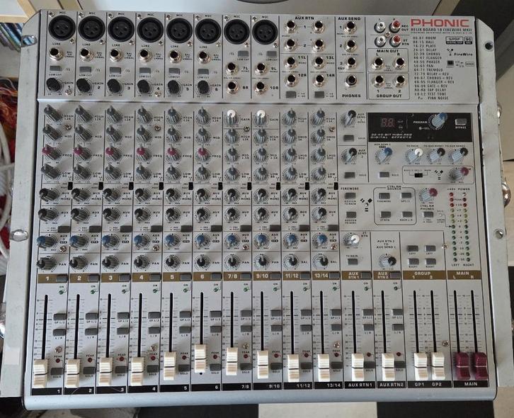 Phonic Helixboard 18 MK2, Muziek en Instrumenten, Mengpanelen, Gebruikt, 10 tot 20 kanalen, Ophalen