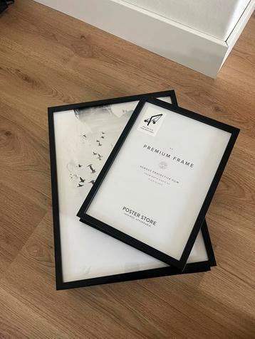 Fotolijstjes zwart beschikbaar voor biedingen