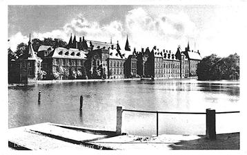 970026	Den Haag	Hofvijver	Regeringsgebouwen	1960	Gelopen met beschikbaar voor biedingen