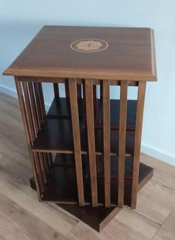 Mooie Mahonie Houten Boekenmolen Draaibaar Boekenkast beschikbaar voor biedingen
