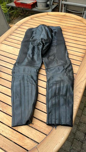 Motorbroek maat 52 beschikbaar voor biedingen