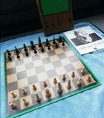Schaakbord met grote houten stukken, Ophalen of Verzenden, Minder dan 500 stukjes, Zo goed als nieuw, Schaken