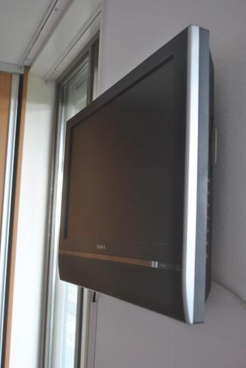 Tv, Humax 23LCD IDtv met ophangbeugel voor aan de muur beschikbaar voor biedingen