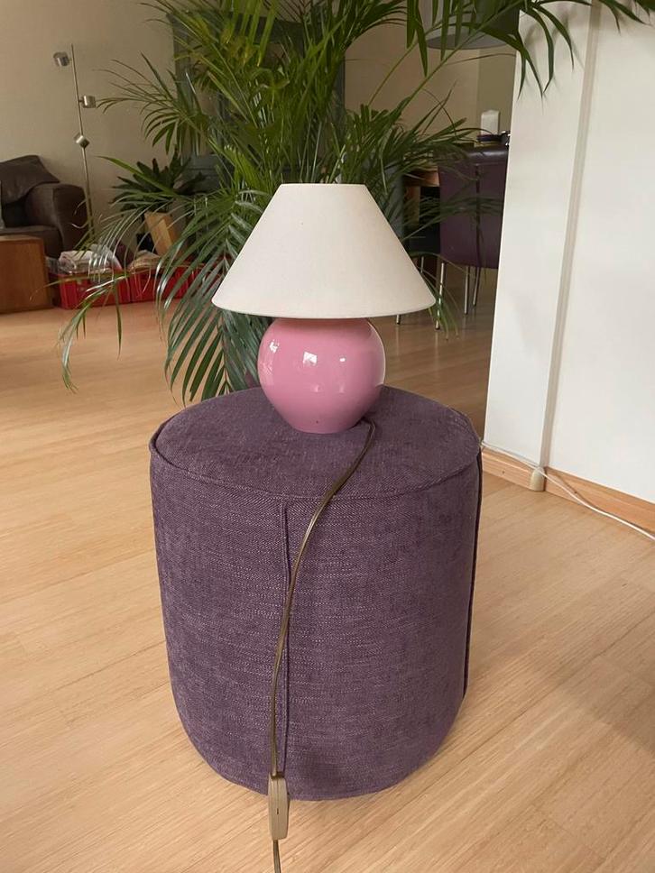 Schattig Schemerlampje met Roze Voet, Huis en Inrichting, Lampen | Tafellampen, Zo goed als nieuw, Glas, Ophalen