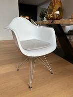 Set van 6 Charles Eames Stijl Stoelen - Eetkamer, Kantoor, Huis en Inrichting, Stoelen, Ophalen, Kunststof, Gebruikt, Wit