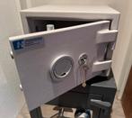 Zeer degelijke kluis brandkast met 2 dubbelbaard sleutels, Ophalen, Zo goed als nieuw, Brandkast