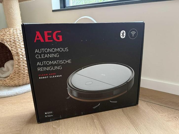 AEG Clean 6000 Robot Stofzuiger, Witgoed en Apparatuur, Stofzuigers, Ophalen