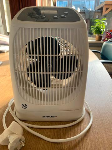 Elektrische Kachel met Zwenkfunctie & Timer beschikbaar voor biedingen