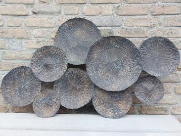 Wand decoratie metalen schalen oud/ brons look beschikbaar voor biedingen