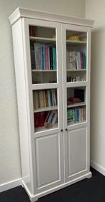 Witte IKEA vitrinekast, Huis en Inrichting, Kasten | Vitrinekasten, Ophalen, Met deur(en), 50 tot 100 cm, Zo goed als nieuw