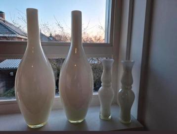 4 design vazen, als set. beschikbaar voor biedingen