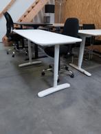 Ikea bureaus type Bekant, In hoogte verstelbaar, Zo goed als nieuw, Ophalen, Bureau