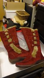 Laarzen, Hoge laarzen, Ophalen of Verzenden, Zo goed als nieuw, Rood