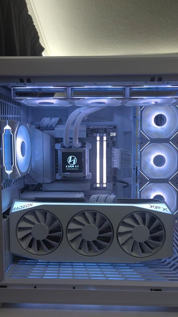 Krachtige premium wit game pc, Computers en Software, Desktop Pc's, Zo goed als nieuw, 4 Ghz of meer, SSD, 32 GB, Met videokaart