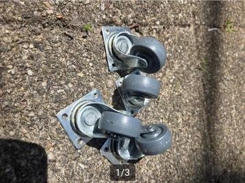 2x Set van 4 wielen zwenkwielen Ikea. 4 for 4 euro beschikbaar voor biedingen