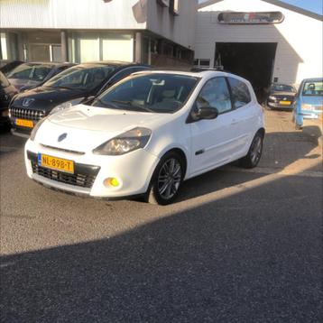 Renault Clio 1.2 TCe 20th Anniversary, Navigatie,Panorama da beschikbaar voor biedingen