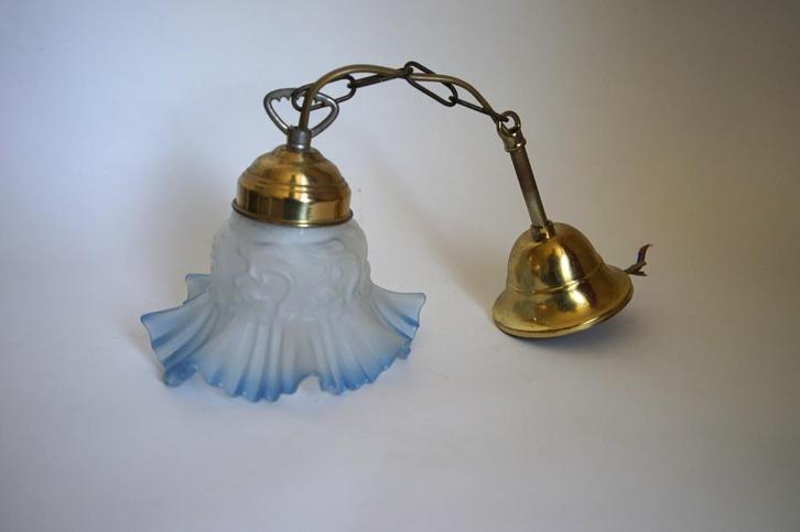 Antiek hanglamp messing blauw mat glas ketting lamp rok, Antiek en Kunst, Antiek | Lampen, Ophalen of Verzenden