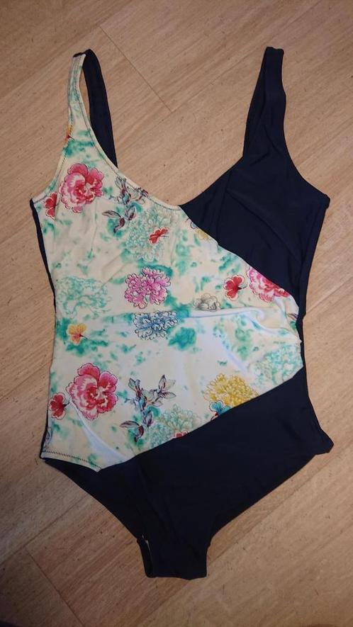 Verschillende badpak tankini maat 42 oa Ever.Me LG, Kleding | Dames, Badmode en Zwemkleding, Zo goed als nieuw, Badpak, Zwart